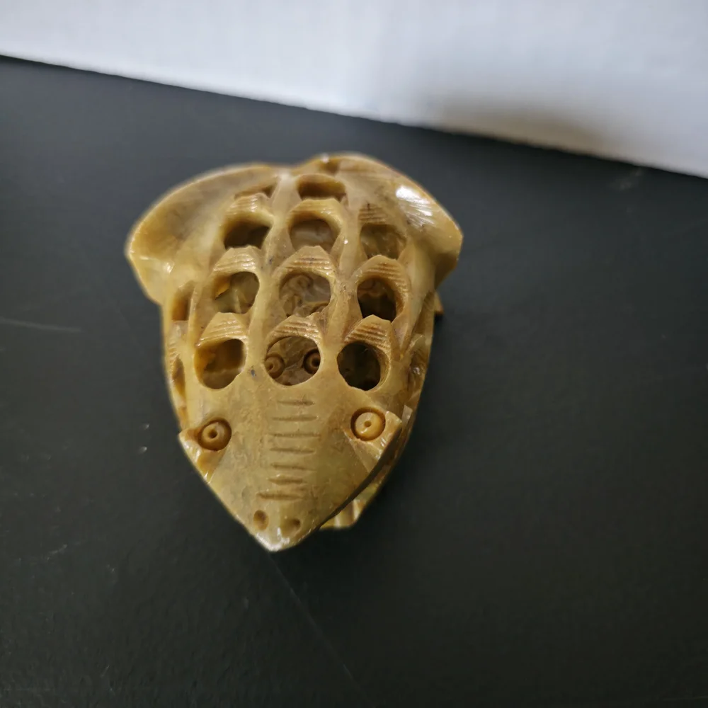 Vintage Hand-Carved Soapstone Jade Frog Figurine – Mother & Baby Hidden Inside